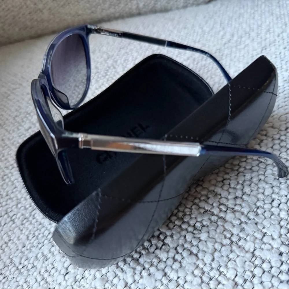 CHANEL black Cat-Eye Sunglasses with Dark Lenses